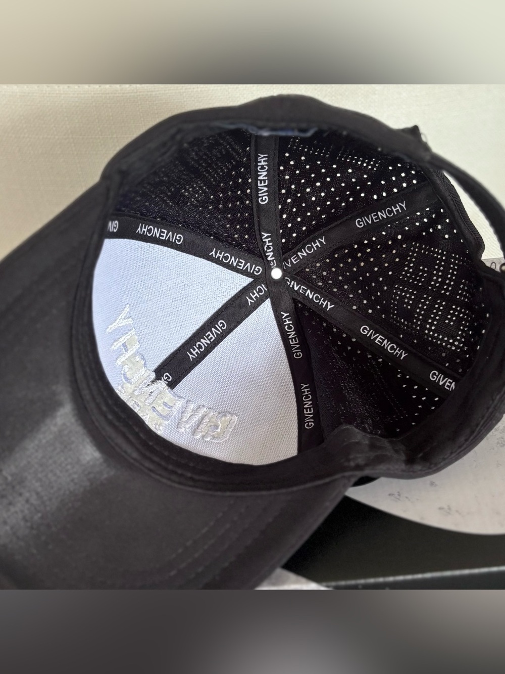 Givenchy Embroidered Cap Black White Mesh Dad Hat Buckle OSFA - Picture 8 of 9